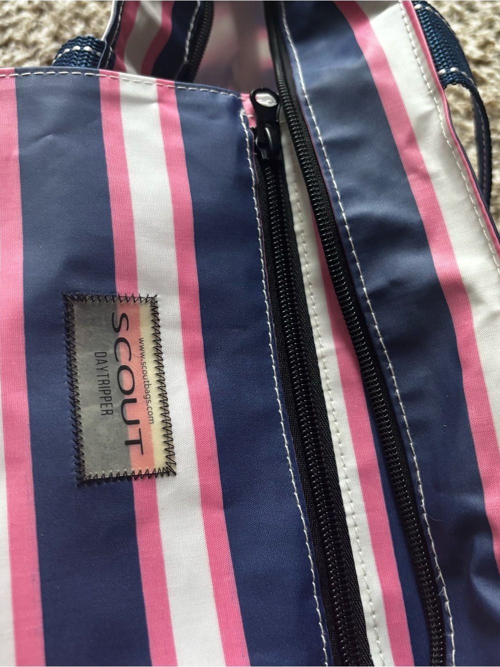 Scout Navy and Pink Striped Tote Bag desertcart logo medium great condition - Picture 7 of 11
